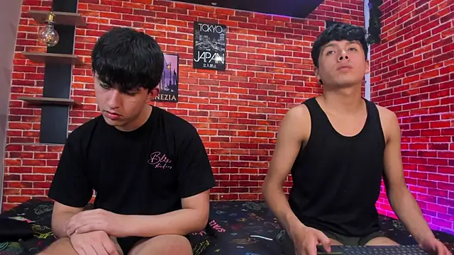 Hoot_boyss_ webcam