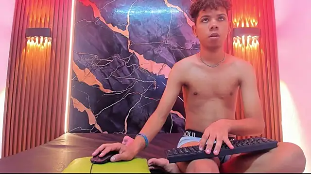 Amers_bigcock webcam