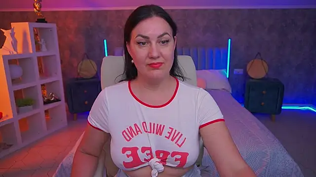 VelvetLuck webcam