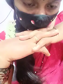 CuteDevilAnu webcam