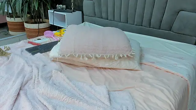 isa_lancaster live sex cam