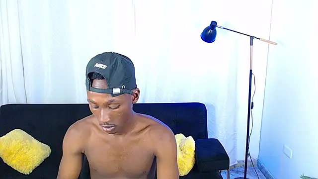 alexaandro18 webcam