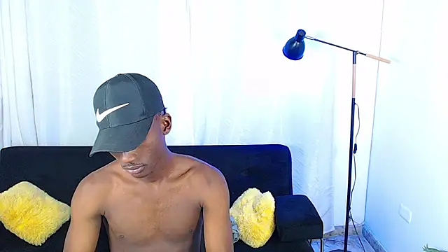 alexaandro18 webcam