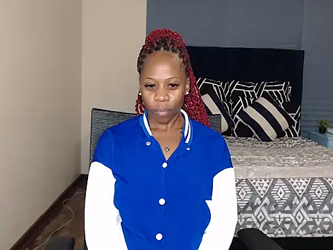 QUEENMANDYY live sex cam