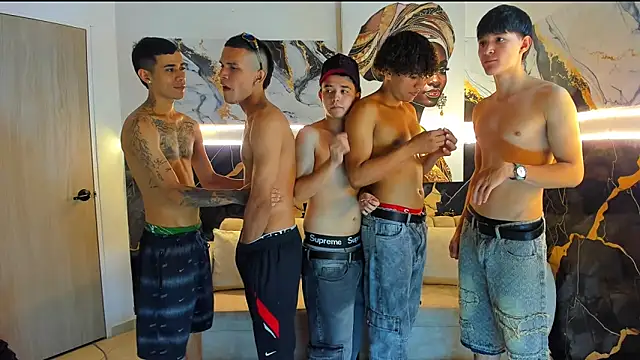 Houseofwarrios webcam