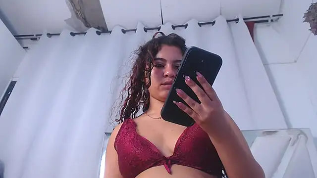 AlannaHarper webcam