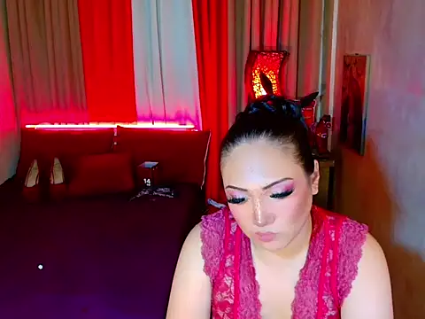Phenomenal_Shemale webcam