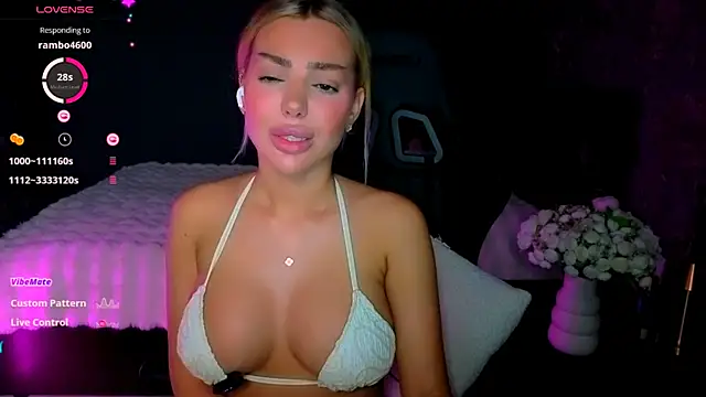 Ayla__Demir webcam