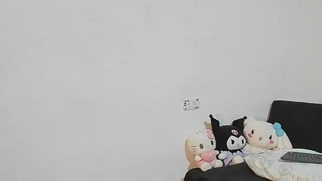 eirlysx (F teen) - play pussy