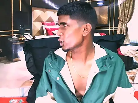 IndianThuggin webcam