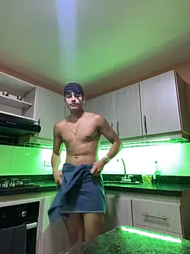 lander_cruz (M twink) - oil chest