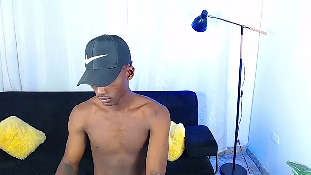 alexaandro18 webcam