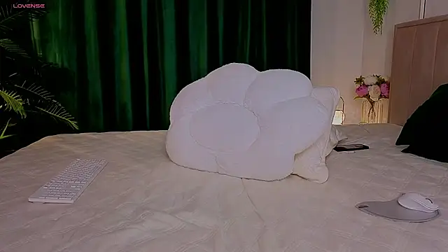 MaaryM webcam
