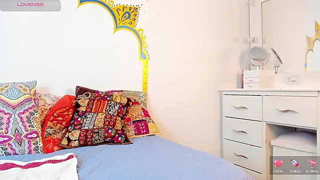 LadyNahir webcam