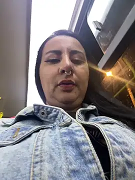 Abril_Luv webcam