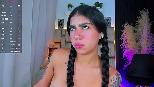 little_sophie18 webcam