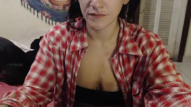 MissRebeka webcam