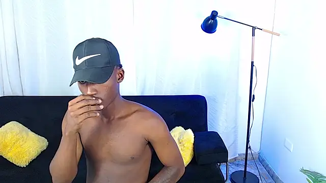 alexaandro18 webcam
