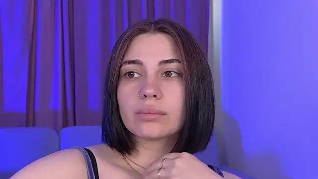 AdrianaToress webcam