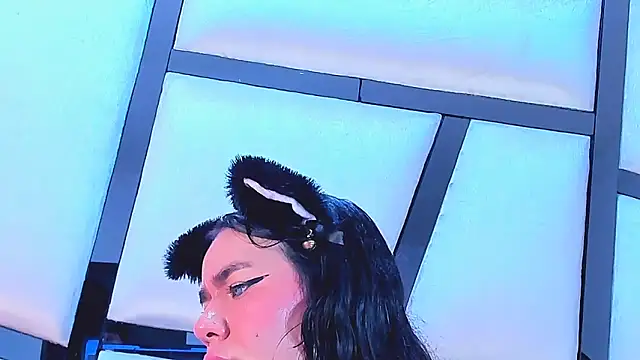 TessaCooper1 webcam