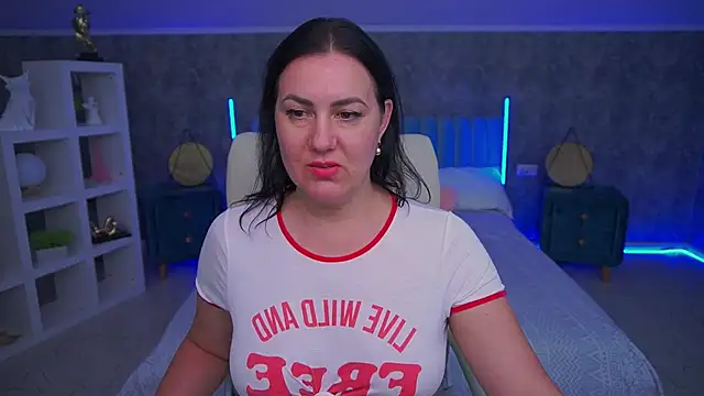 VelvetLuck webcam