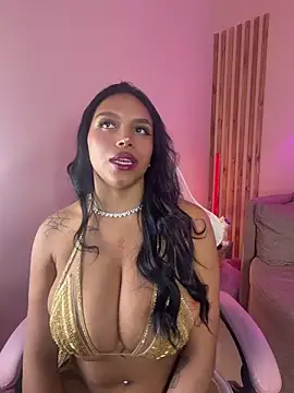 MadeleineSanez photo 2