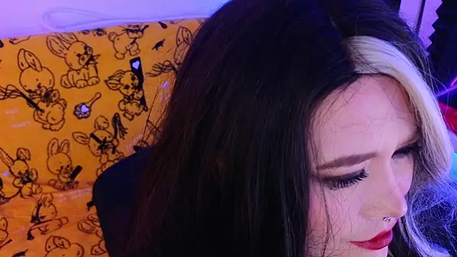 wickedxqueen webcam
