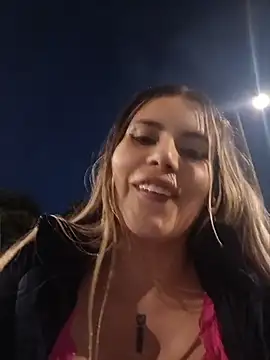 cata_city1106 (F young) - Plug in ass public