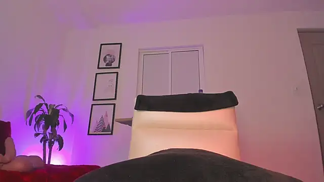 roshanilewis webcam