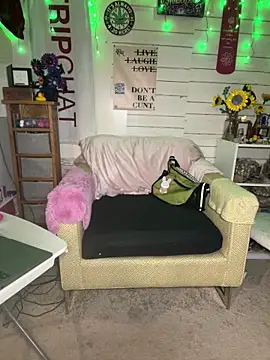TrenaAnne webcam