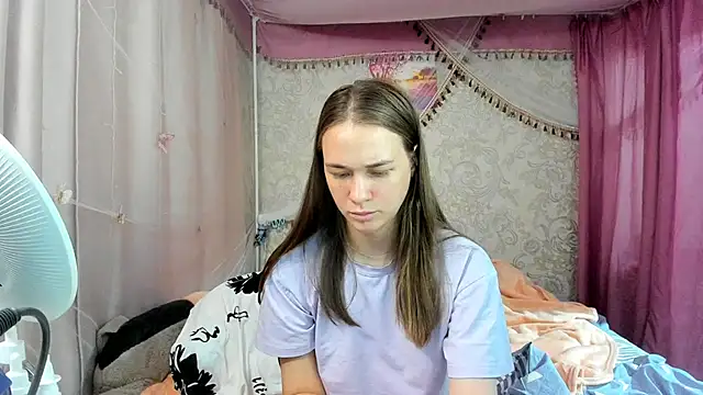 leila_bambi_ webcam