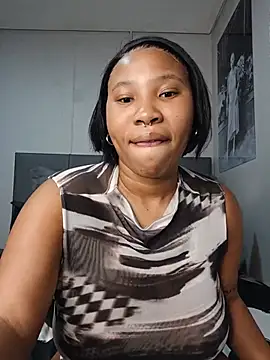 DrippinCaramelCutie webcam