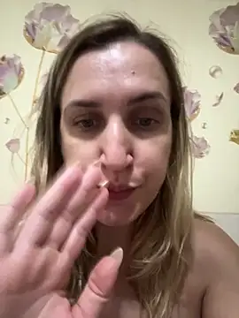 Bia_sexynovaes webcam