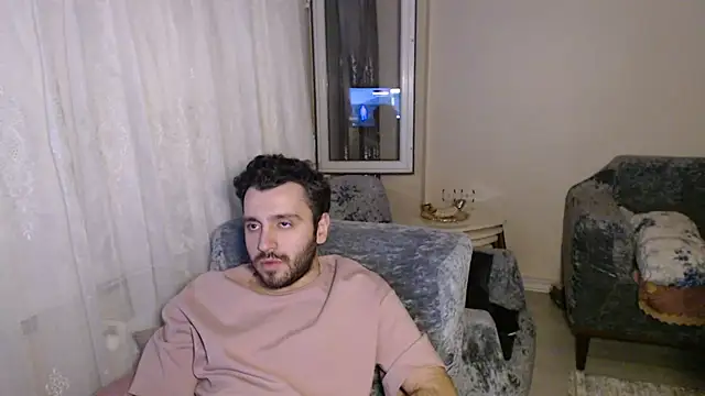 handsomeee04 webcam