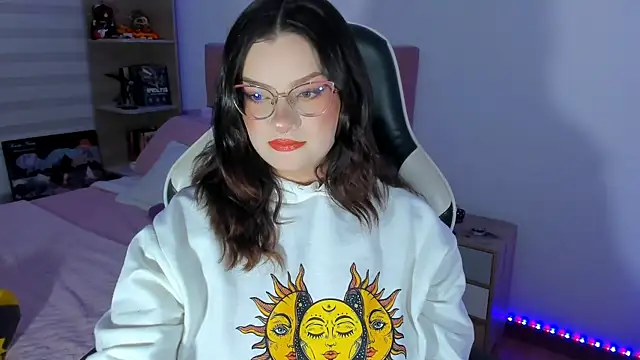 OphelianaRose33 webcam