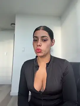 AlannaEvons webcam