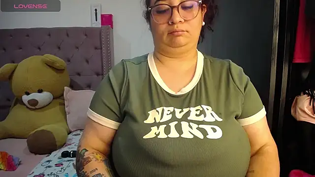 kattybbwbigboobs_ webcam