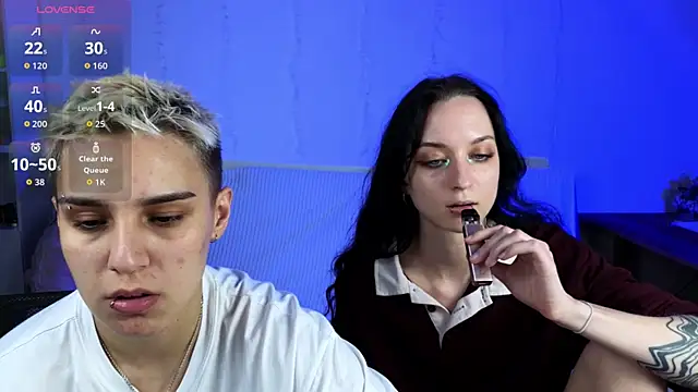 LuxuryLoverss webcam