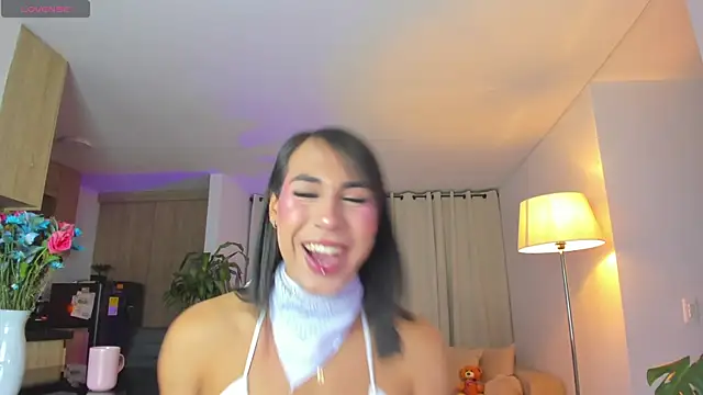 Aleja_evangeline webcam