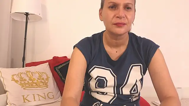 SweetLilTrouble webcam