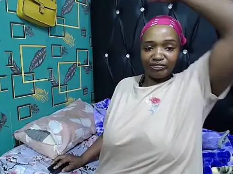 CandyBoobs69 webcam