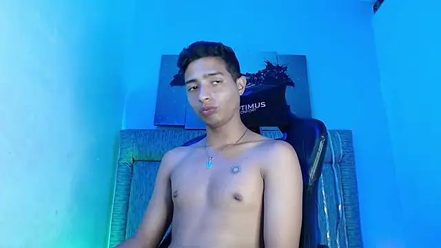 yuztin_little_ (M twink) - DANCE SEXY