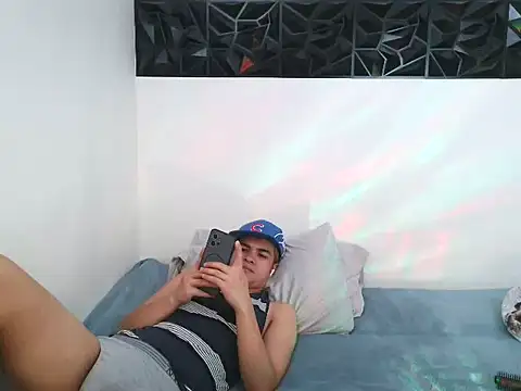 yourmikexxx webcam