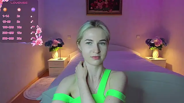 Julie_Blaze webcam