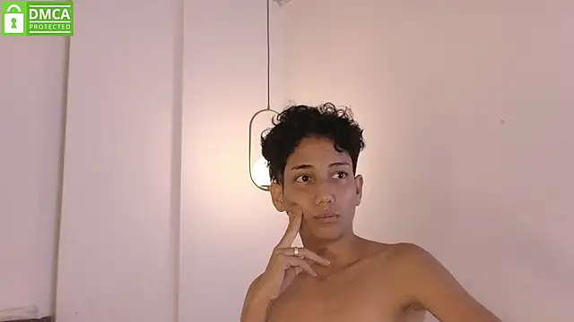 hot_little_bunny webcam