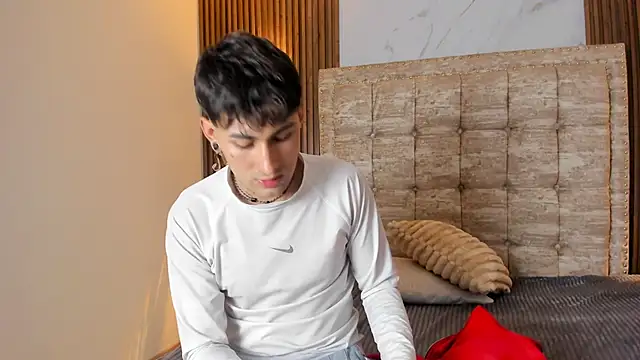 Kenji_n_Rousse webcam
