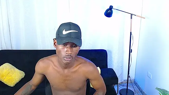 alexaandro18 webcam