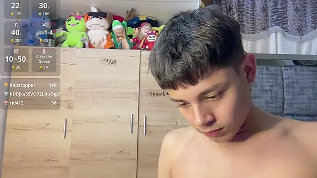 Bldavioro45 - Male webcam sex chat
