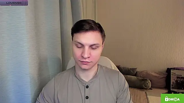 handsome_guy01 live cam on Stripchat