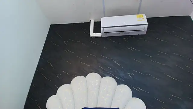 kissme_luna webcam